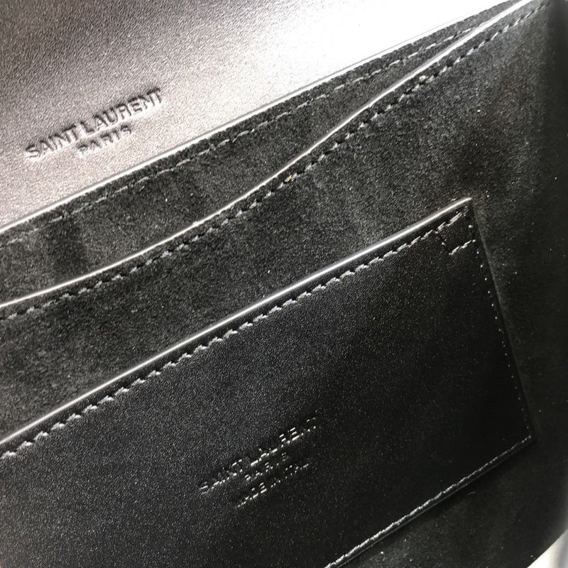Amelia - YSL Bag - 2143