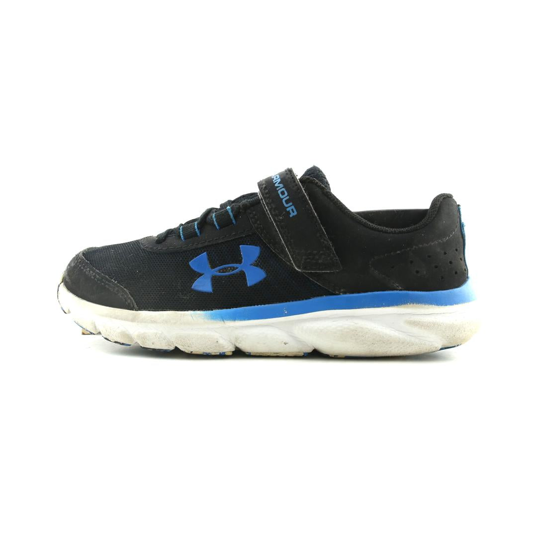 UNDER ARMOUR ASSERT 8