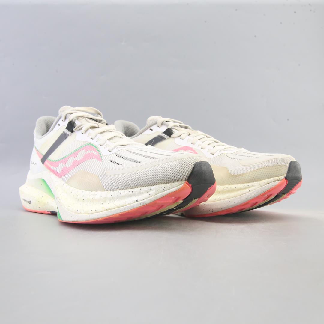 SAUCONY TEMPUS