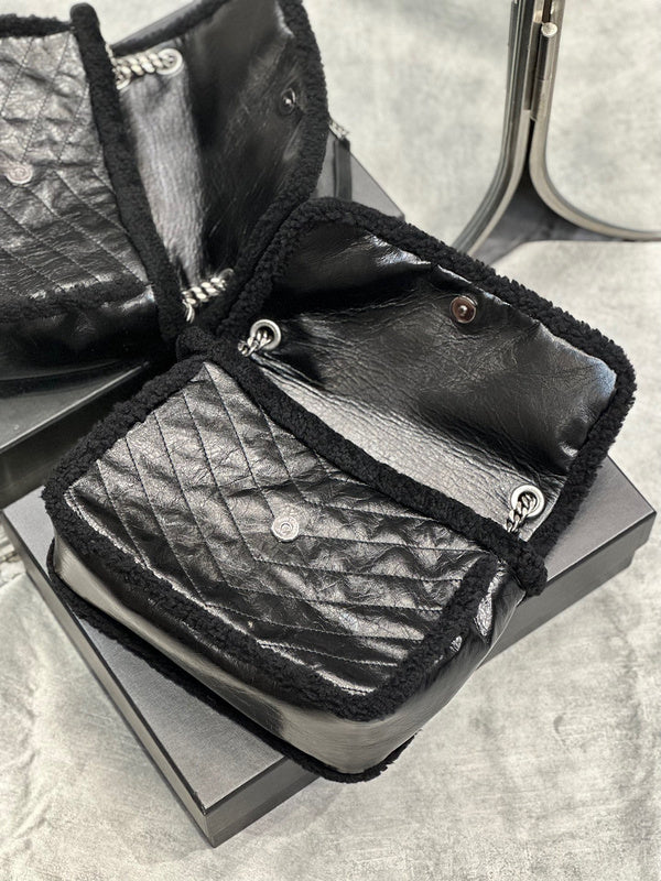 Amelia - YSL Bag - 3909