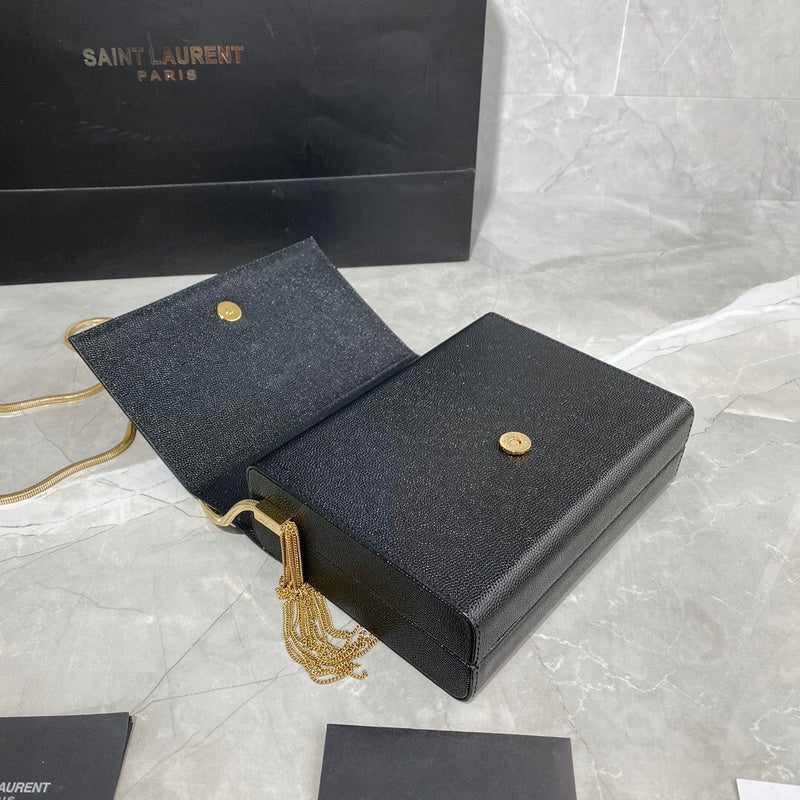 Amelia - YSL Bag - 4095