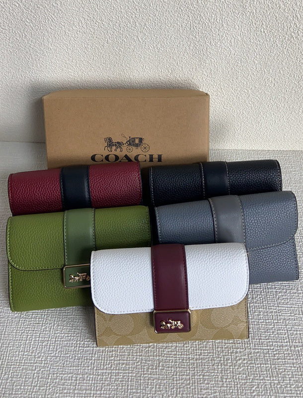 Amelia-i CAH Bags - 007