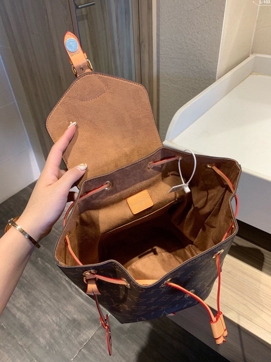 Luxury Handbags Louis Vuitton 477
