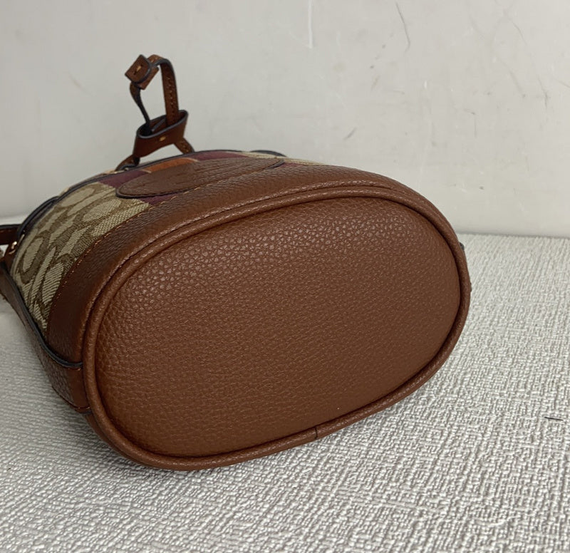 Amelia-i CAH Bags - 337