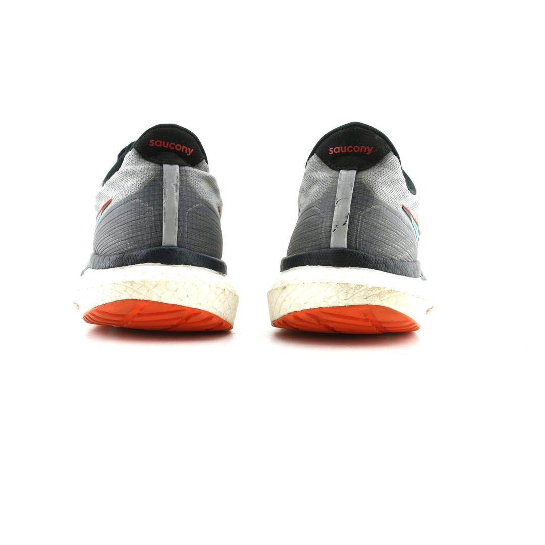 SAUCONY TRIUMPH 19