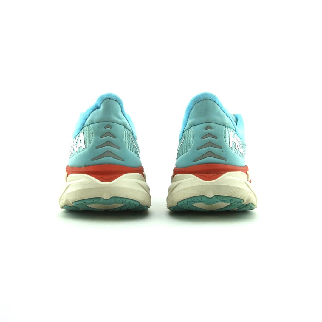 HOKA ONE ONE  CLIFTON 8