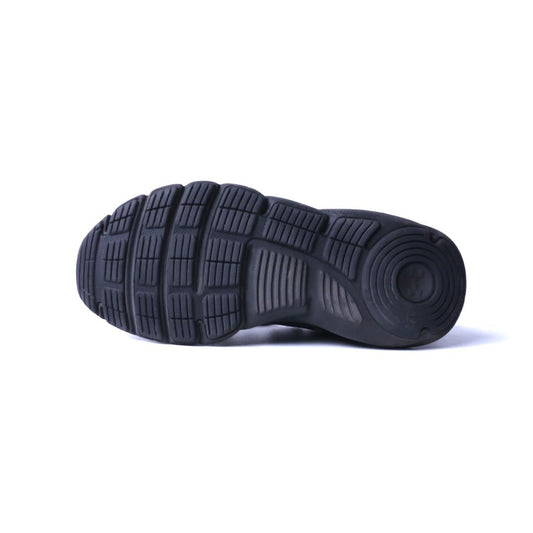 UNDER ARMOUR ASSERT 9