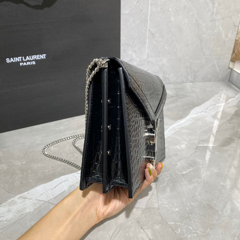 Amelia - YSL Bag - 4060