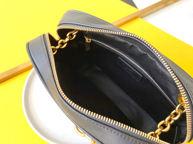 Amelia - YSL Bag - 2441