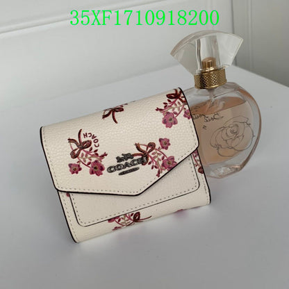 Amelia - CAH Wallet - 090