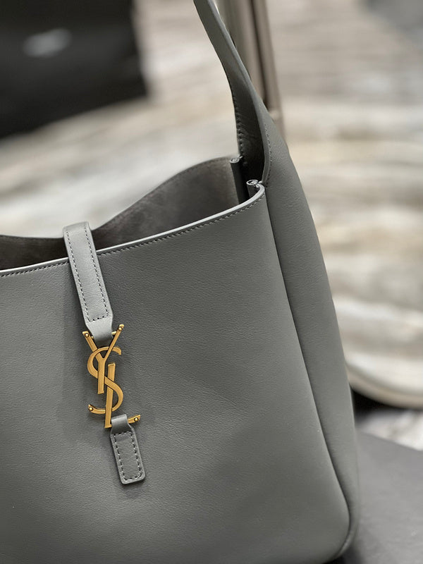 Amelia - YSL Bag - 2487