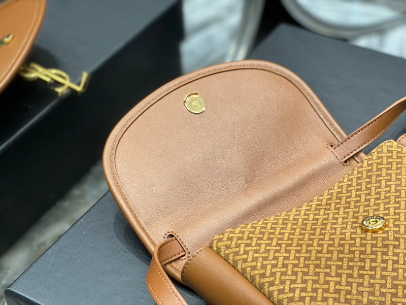 Amelia - YSL Bag - 4163