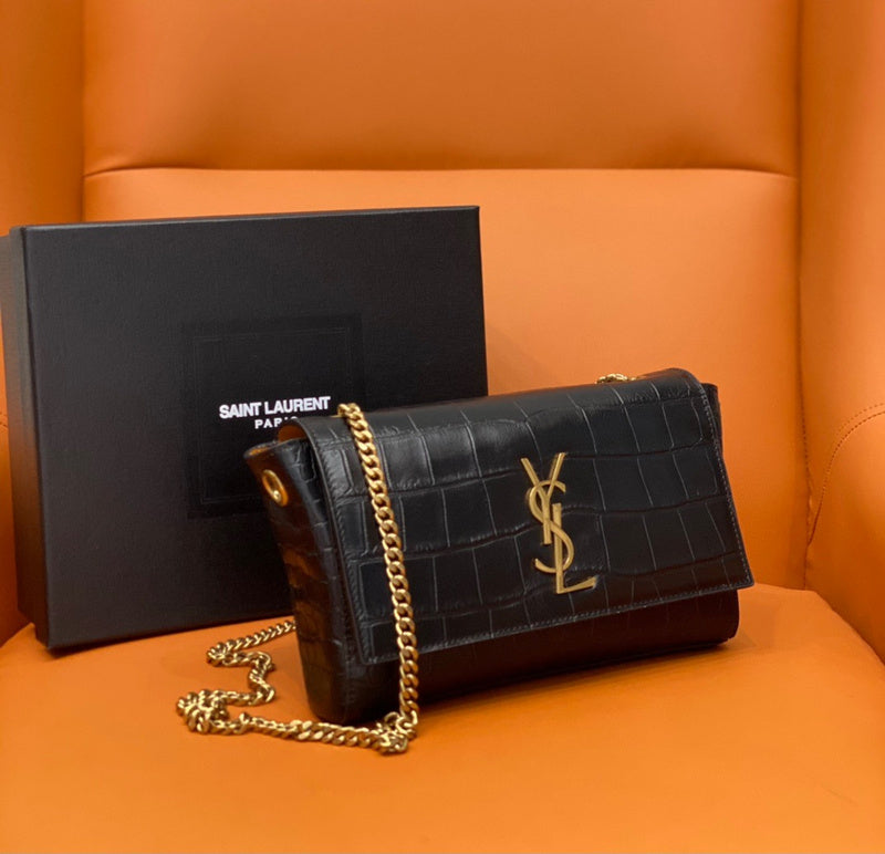 Amelia - YSL Bag - 2044
