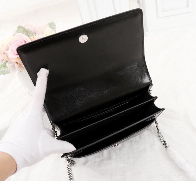 Amelia - YSL Bag - 2533
