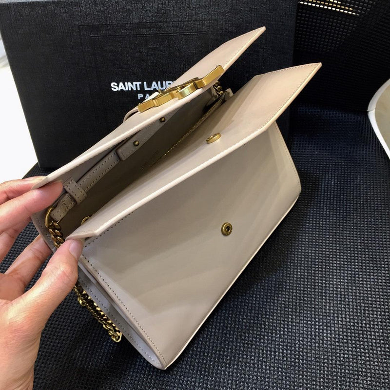 Amelia - YSL Bag - 2676