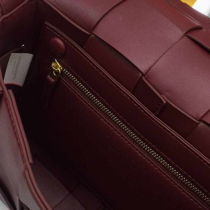 Burberry Bags - Bagsattire   197