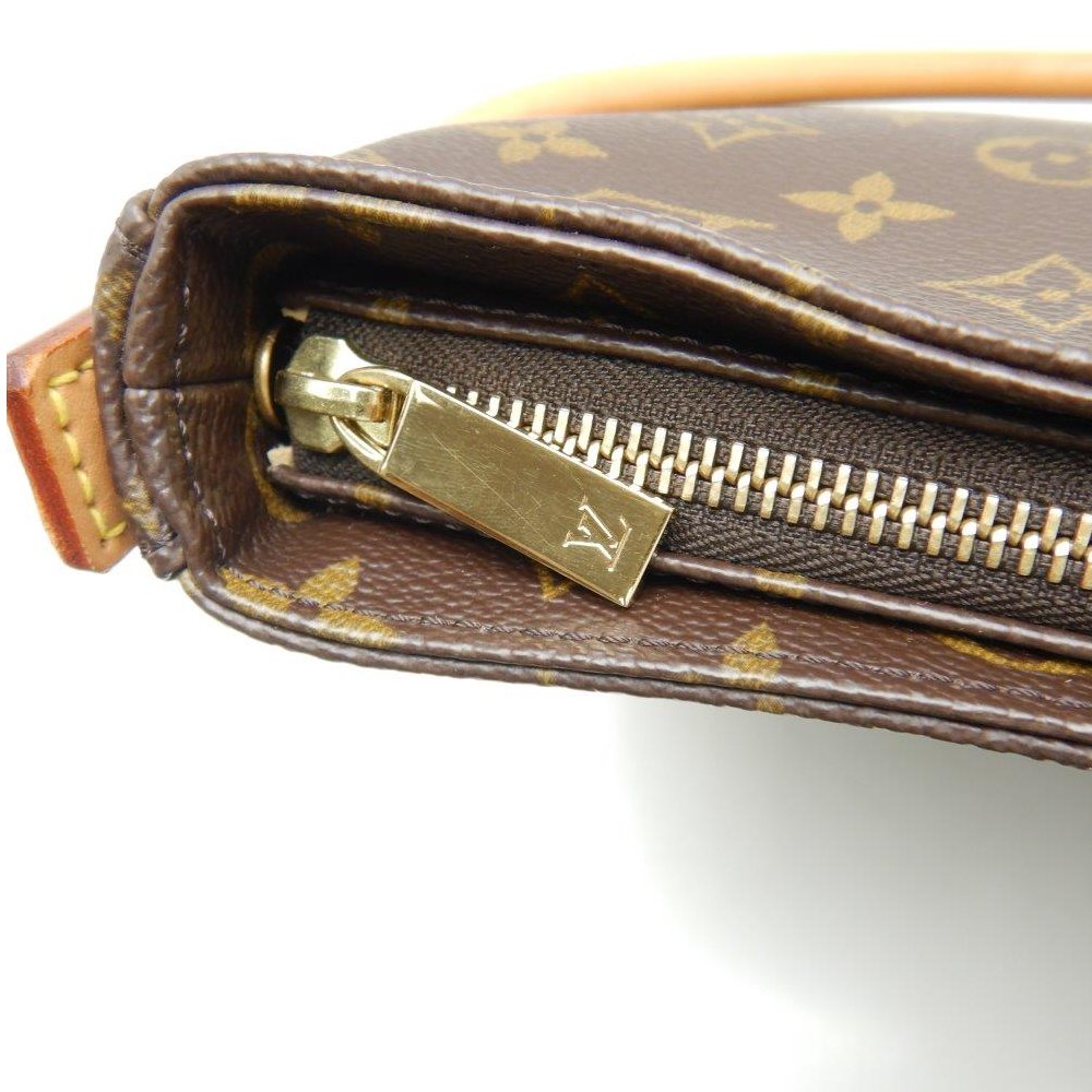 Louis Vuitton Monogram Looping MM Brown Shoulder Bag