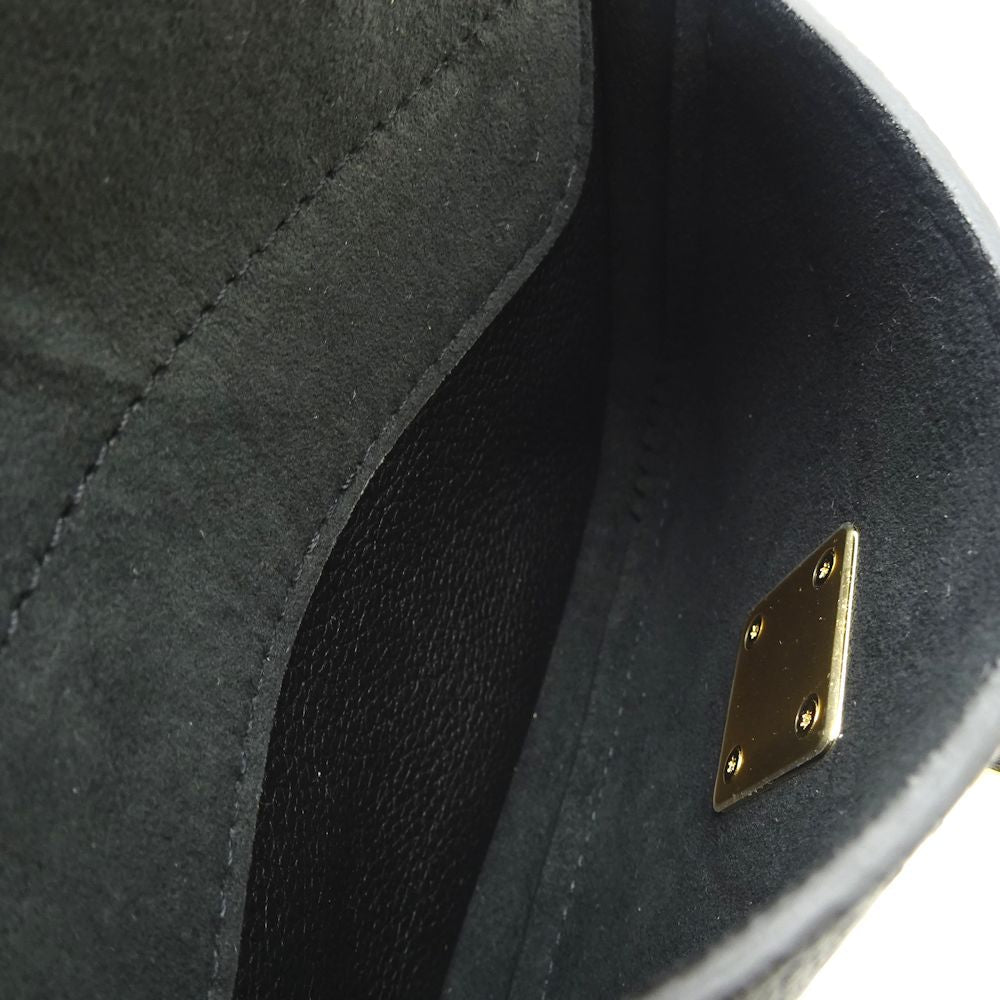 Louis Vuitton LockMe Bucket Calf Noir Shoulder Bag Black