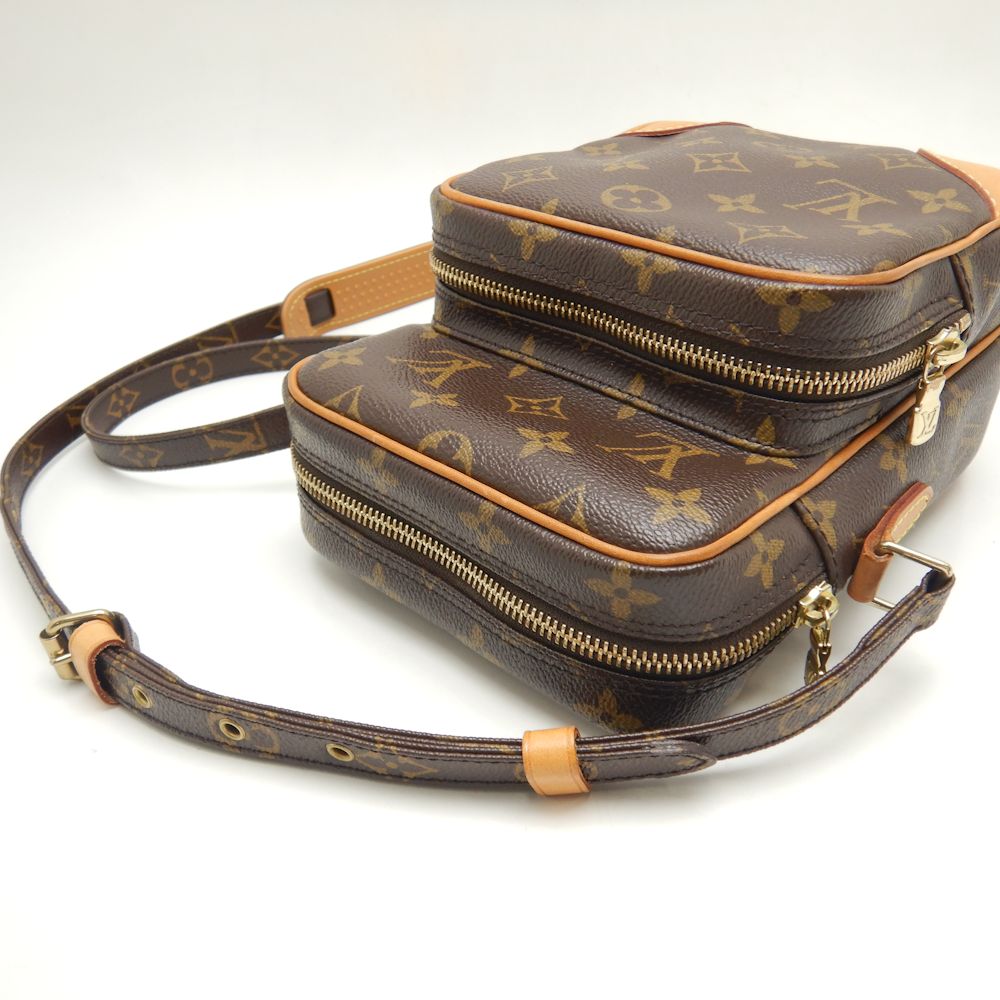 Louis Vuitton Monogram Crossbody Shoulder Bag Brown