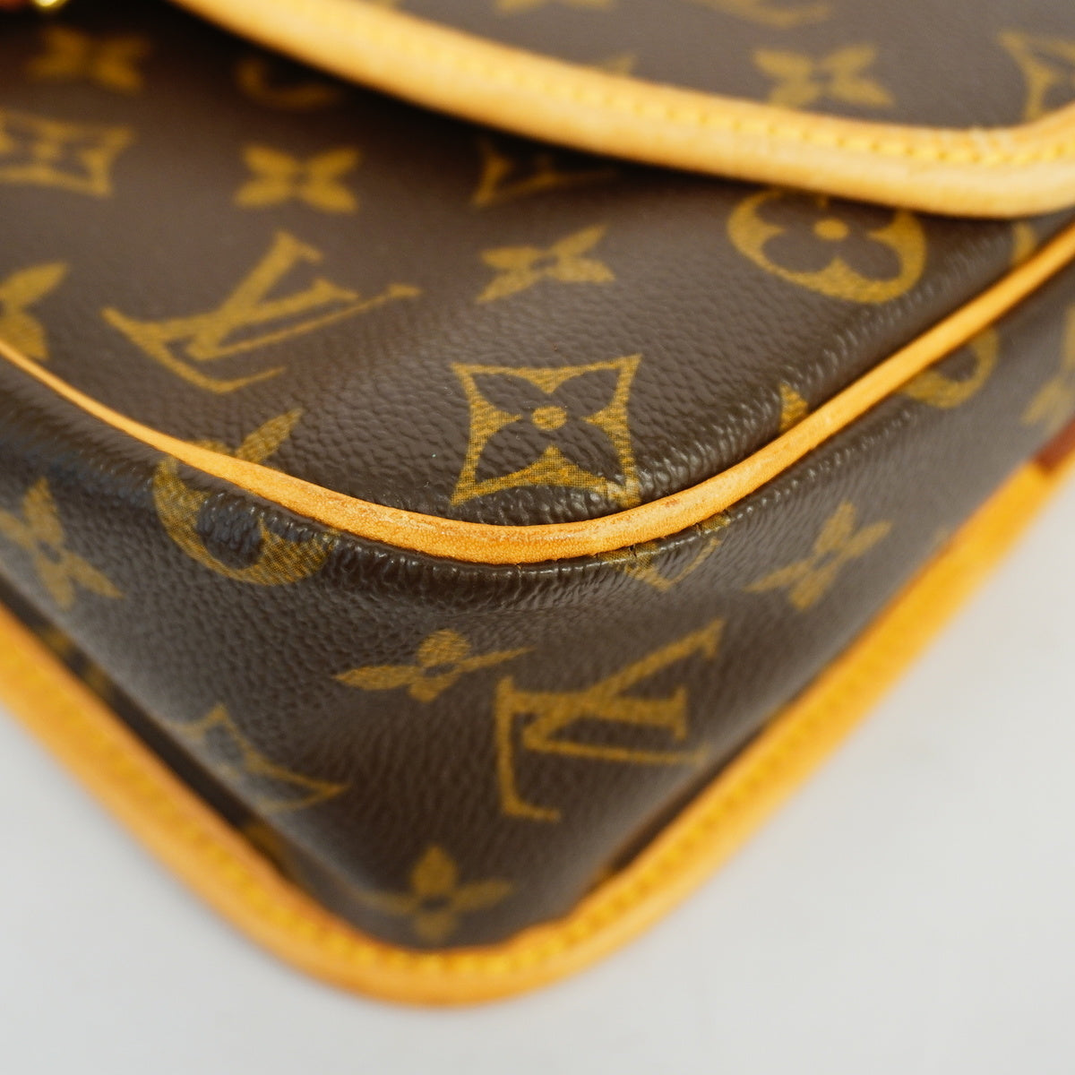 Louis Vuitton Shoulder Bag Monogram Sologne