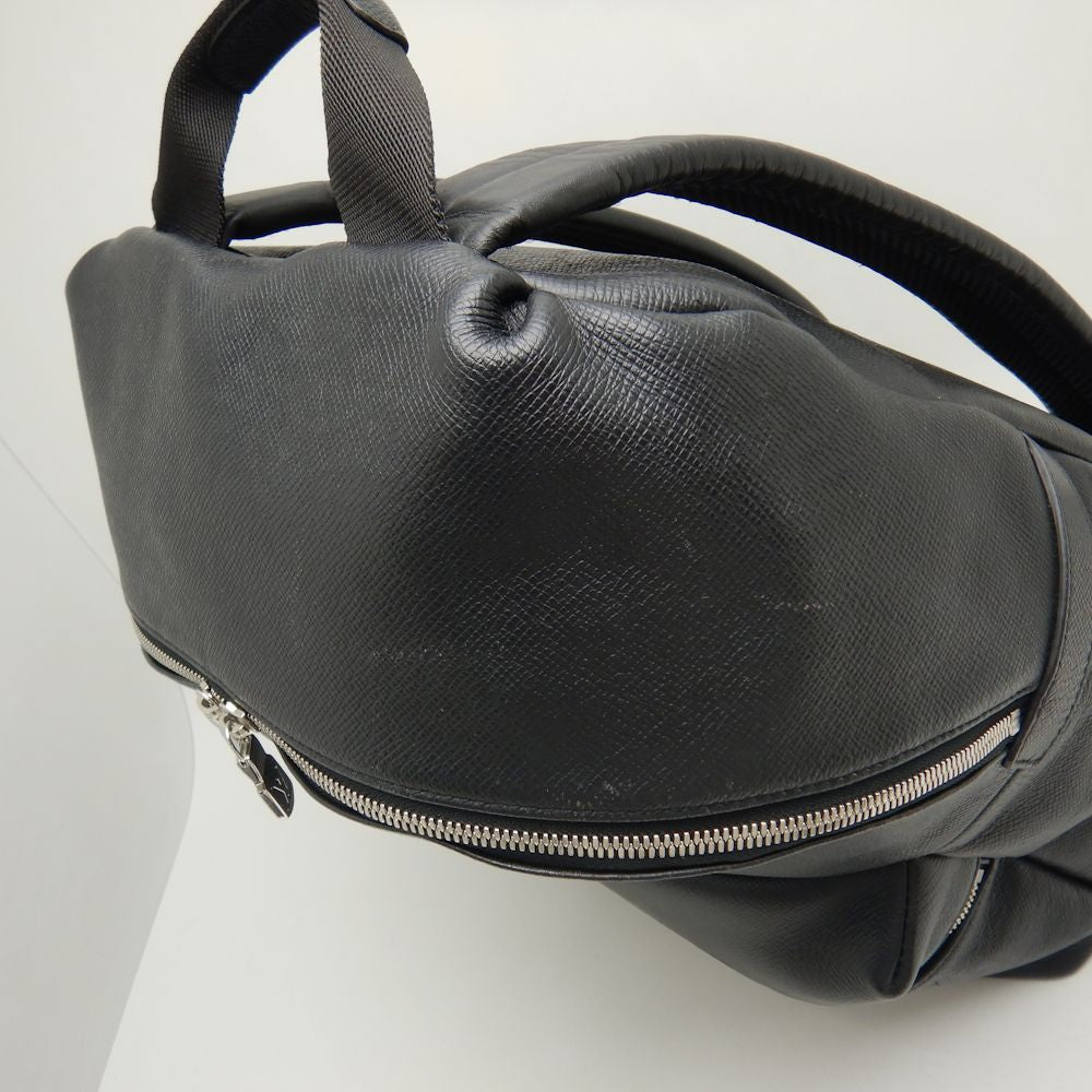 Louis Vuitton Taiga Discovery Backpack Noir