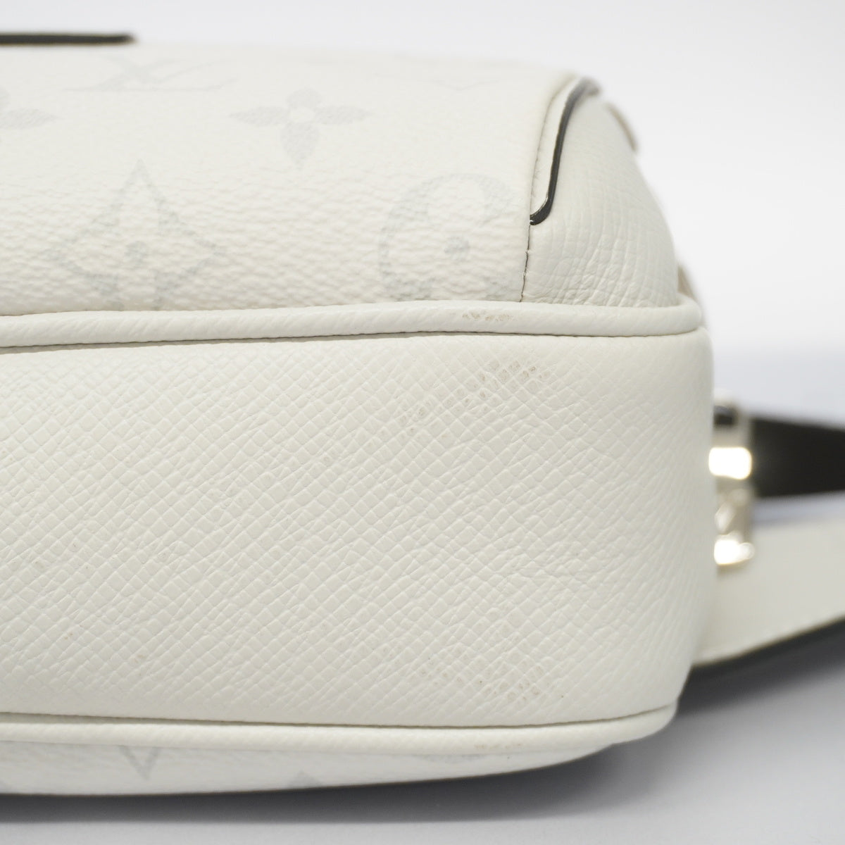 Louis Vuitton Body Bag Taigarama Bum Bag Outdoor
