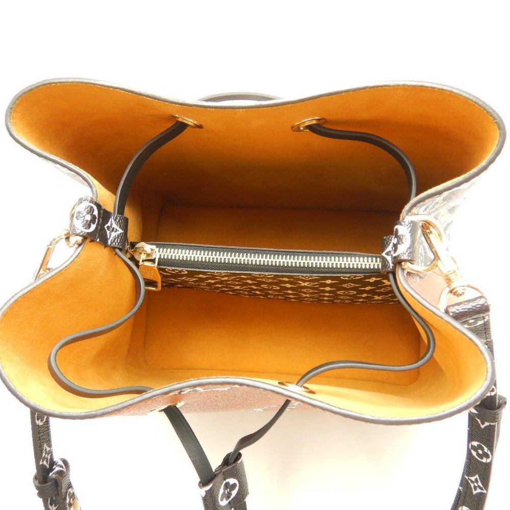 Louis Vuitton NeoNoe Monogram Jungle Shoulder Bag Orange