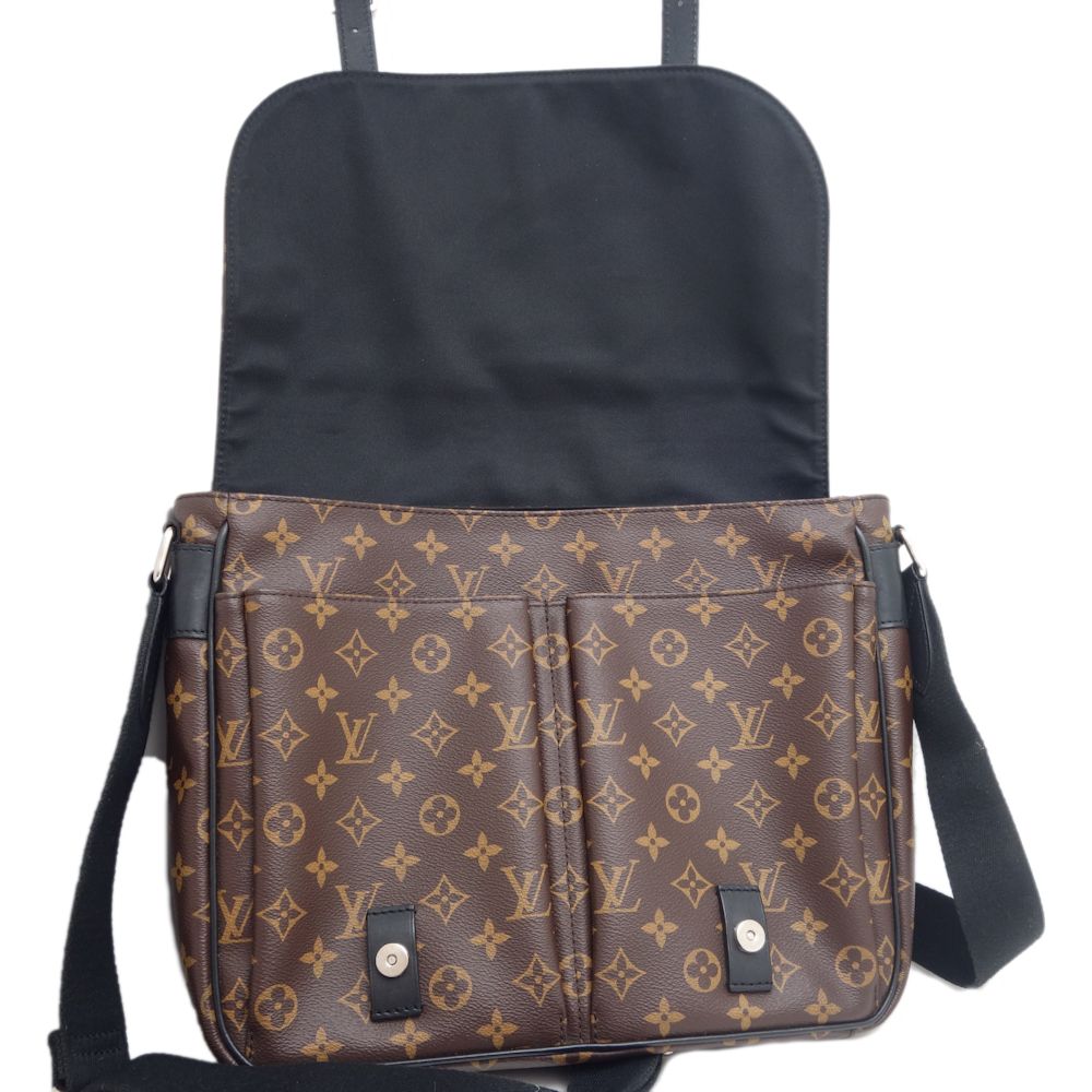 Louis Vuitton Christopher Messenger Diagonal Monogram Macassar Brown