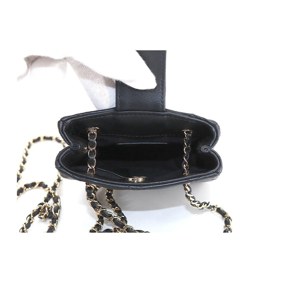 Chanel Matelasse Chain Shoulder Bag Pochette Leather Black Gold Metal Fittings