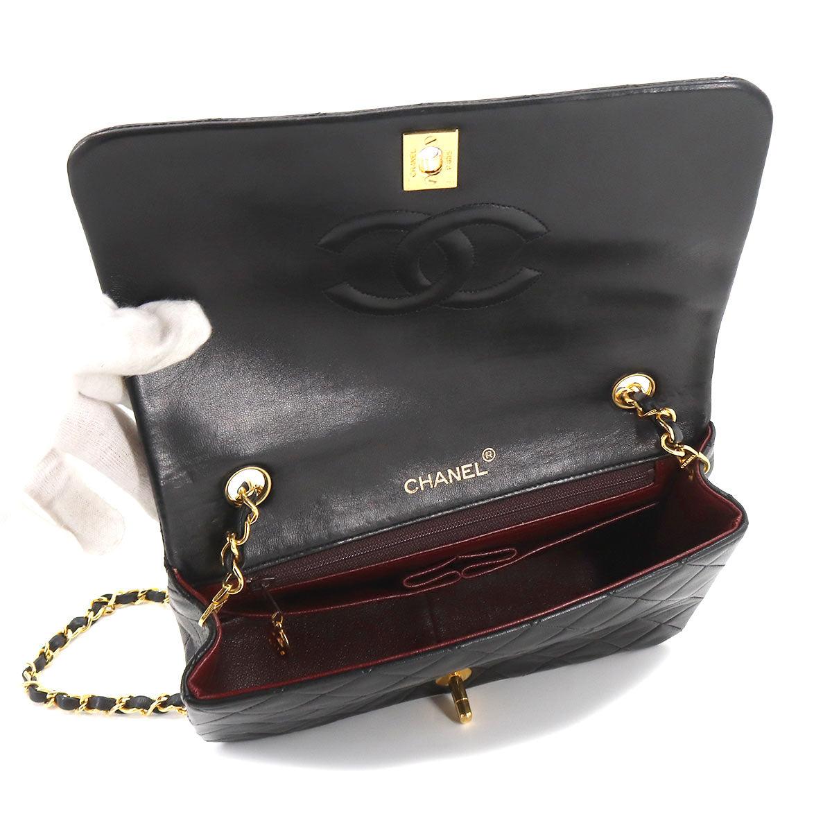 Chanel Matelasse Chain Shoulder Bag Leather Black Gold Metal Fittings