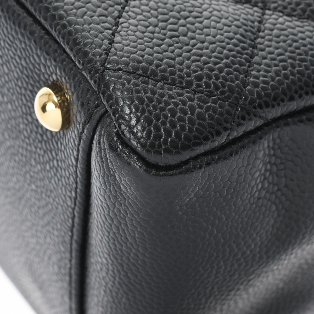 CHANEL Matelasse Black/Gold Hardware Caviar Skin Chain Tote Bag Handbag