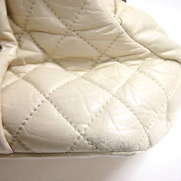 Chanel Matelasse Tote Ivory Horizontal Shoulder Bag Diamond Quilted