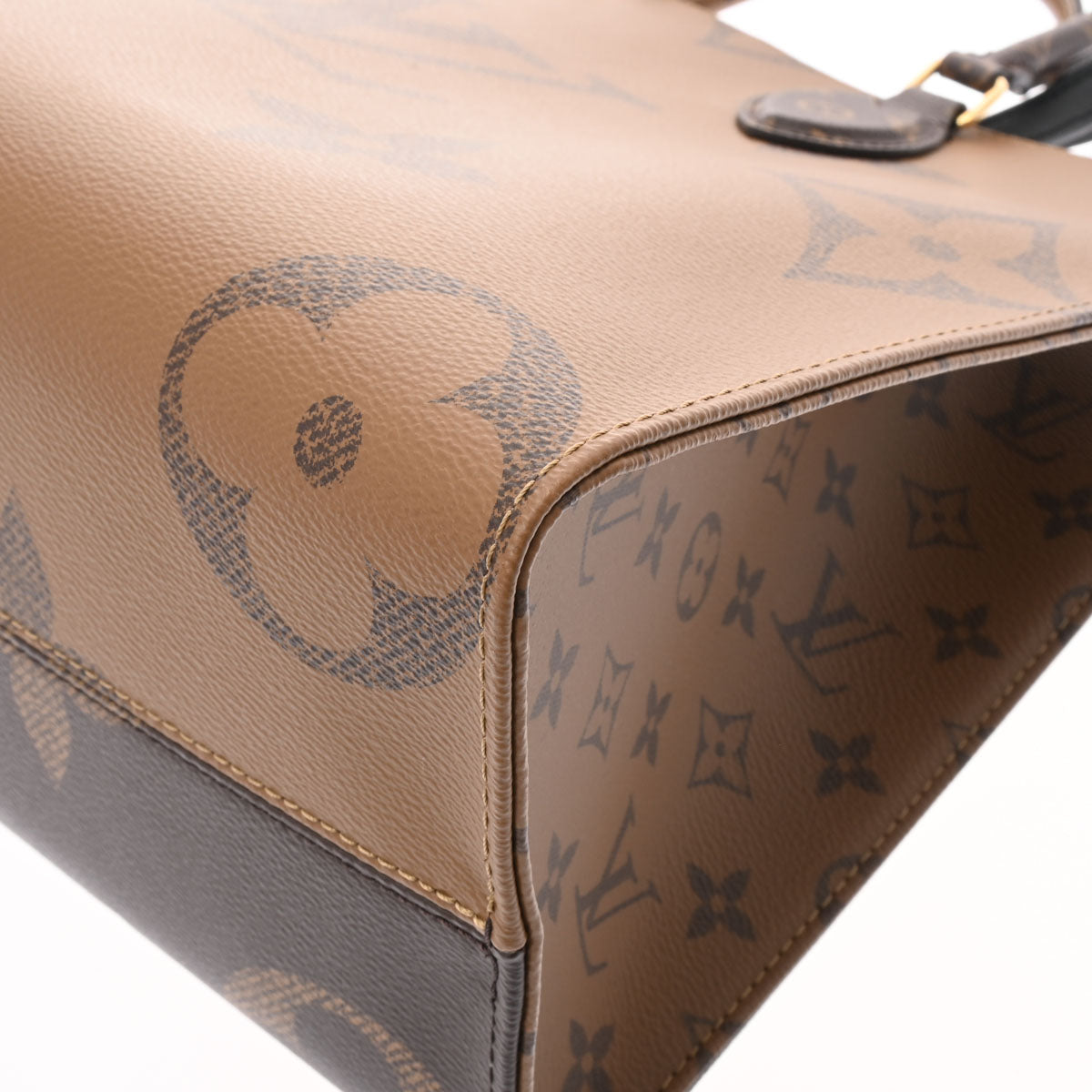Louis Vuitton Monogram Reverse On The Go MM Brown