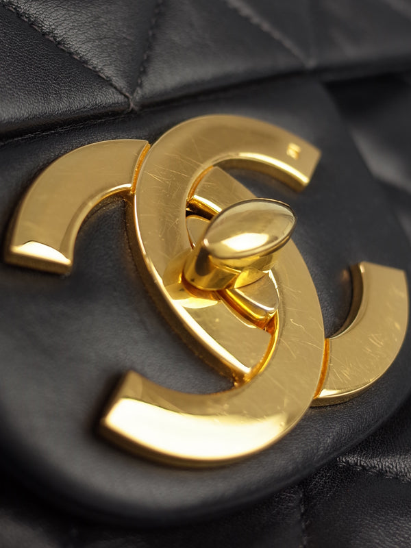 Chanel Matelasse Chain Shoulder Bag Black