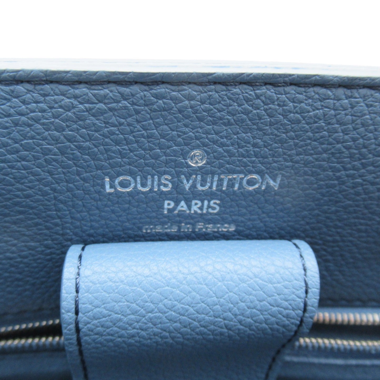 Louis Vuitton Lock Me Bucket Shoulder Bag Leather Taurillon