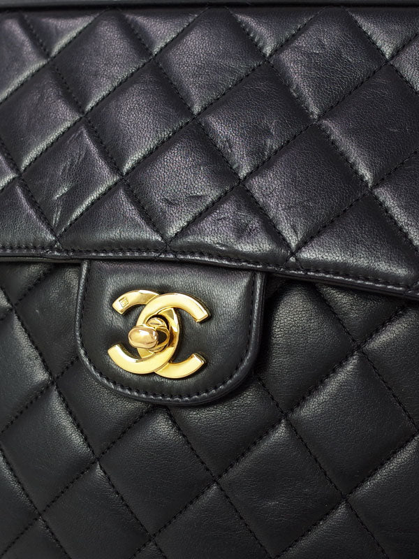 Chanel Matelasse Chain Shoulder Bag Black