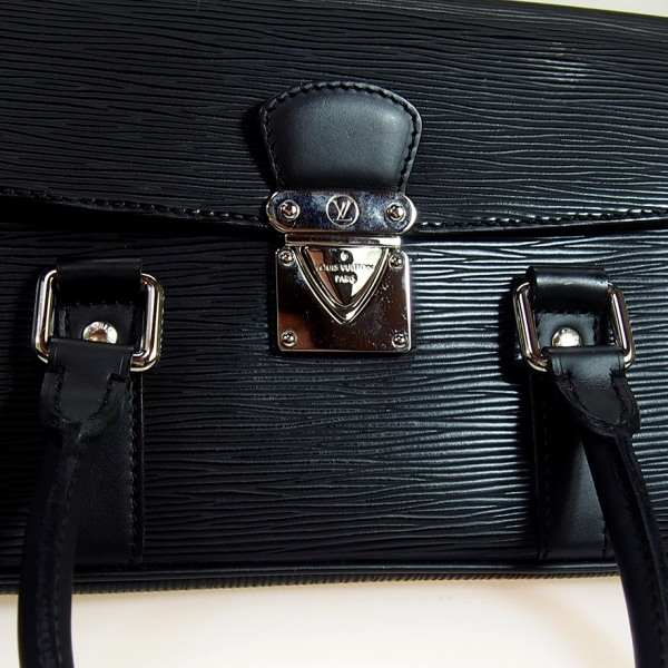 Louis Vuitton Segur PM Epi Handbag Noir Black