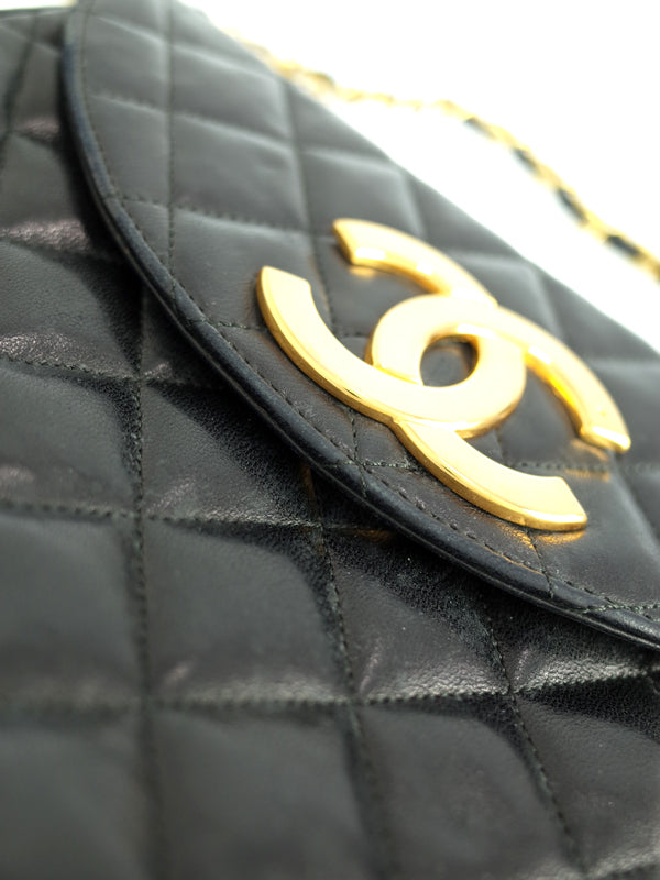 Chanel Matelasse Chain Shoulder Bag Black