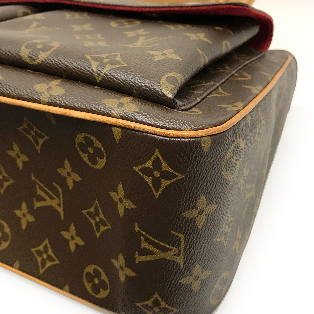 Louis Vuitton Multiple Cité Shoulder Bag Monogram