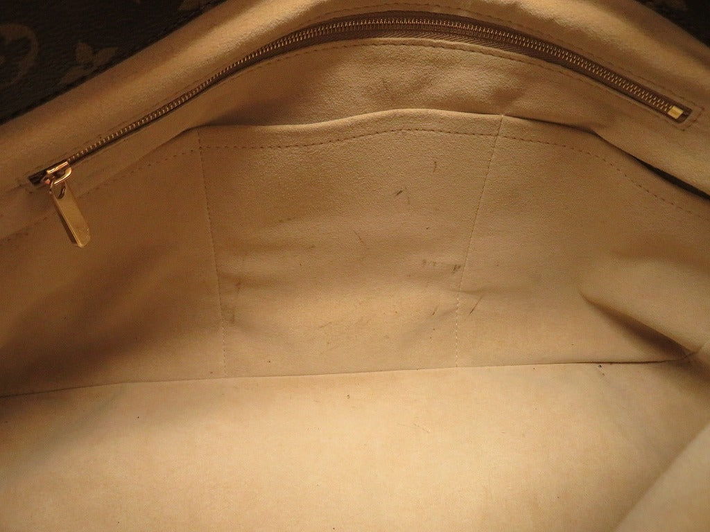 Louis Vuitton Monogram Artsy MM Shoulder Bag Brown