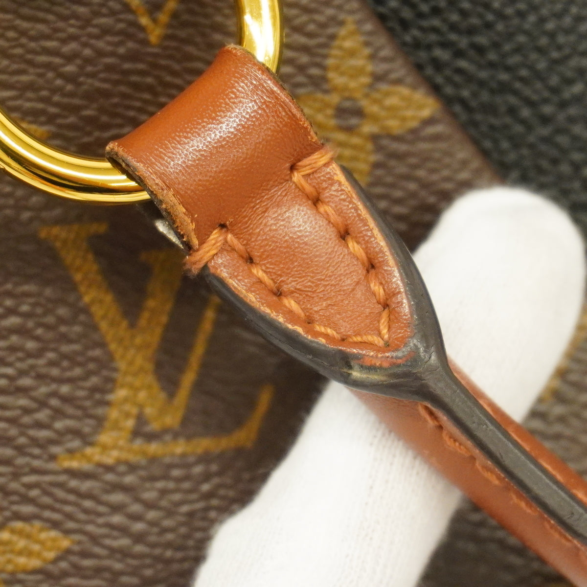 Louis Vuitton 2WAY Bag Monogram V Tote MM Bag