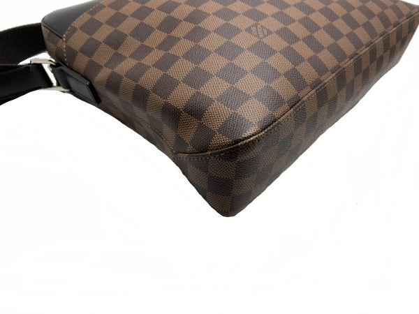 Louis Vuitton Shoulder Bag Damier Jake Messenger MM