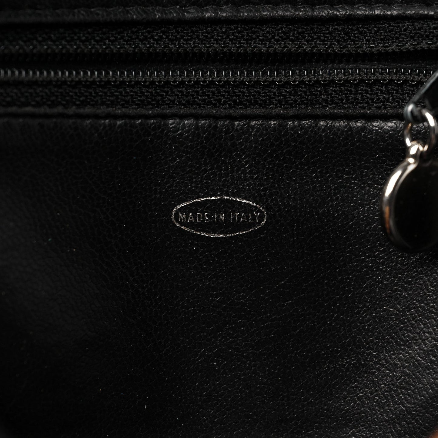 Caviar Quilted Round Shoulder Bag Black