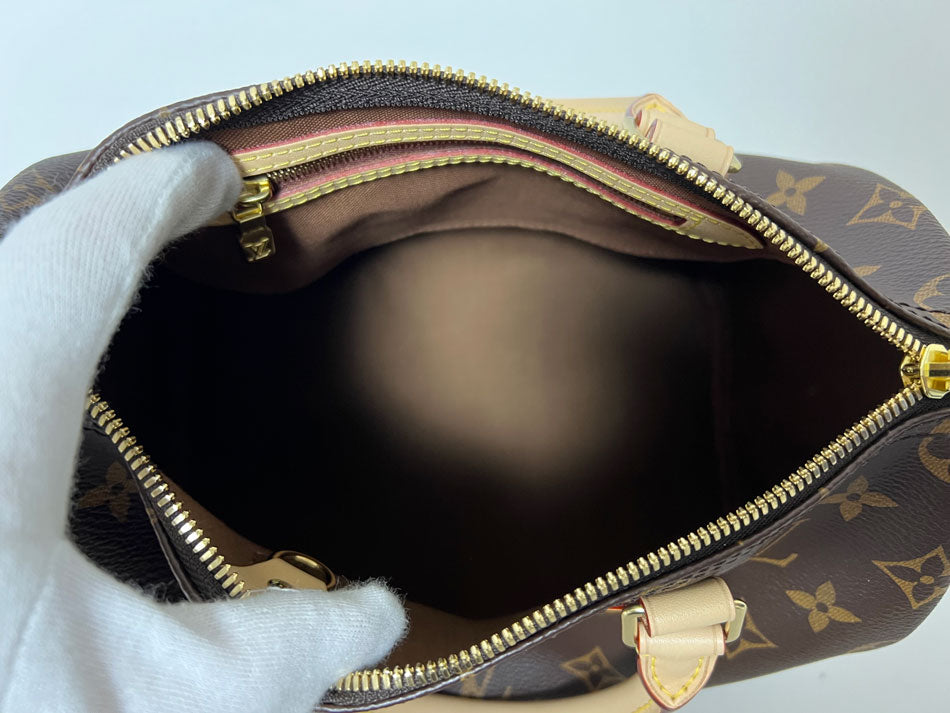 Louis Vuitton Monogram Speedy Bandouliere 25 Boston Bag