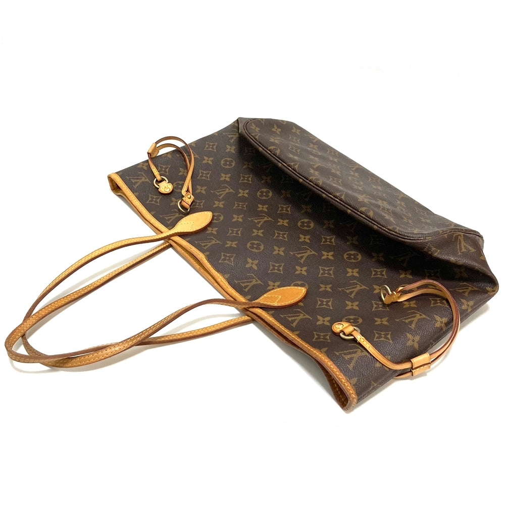 Louis Vuitton Monogram Neverfull MM Tote Bag