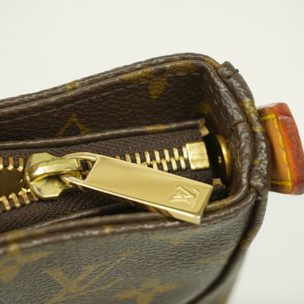 Louis Vuitton Shoulder Bag Monogram Looping MM
