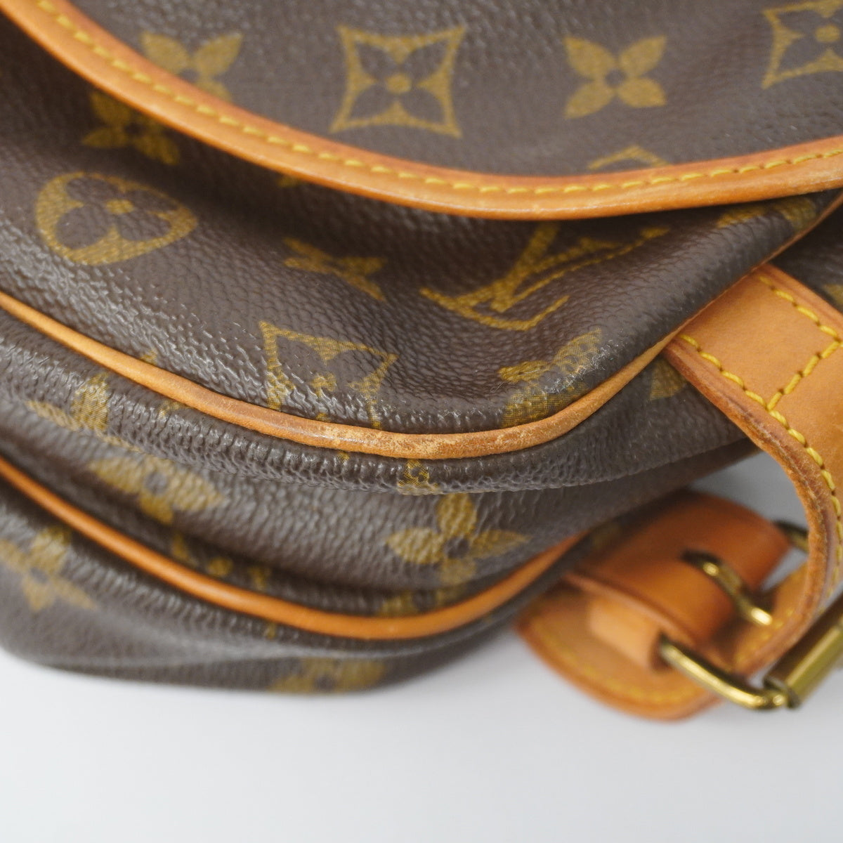 Louis Vuitton Shoulder Bag Monogram Saumur 30