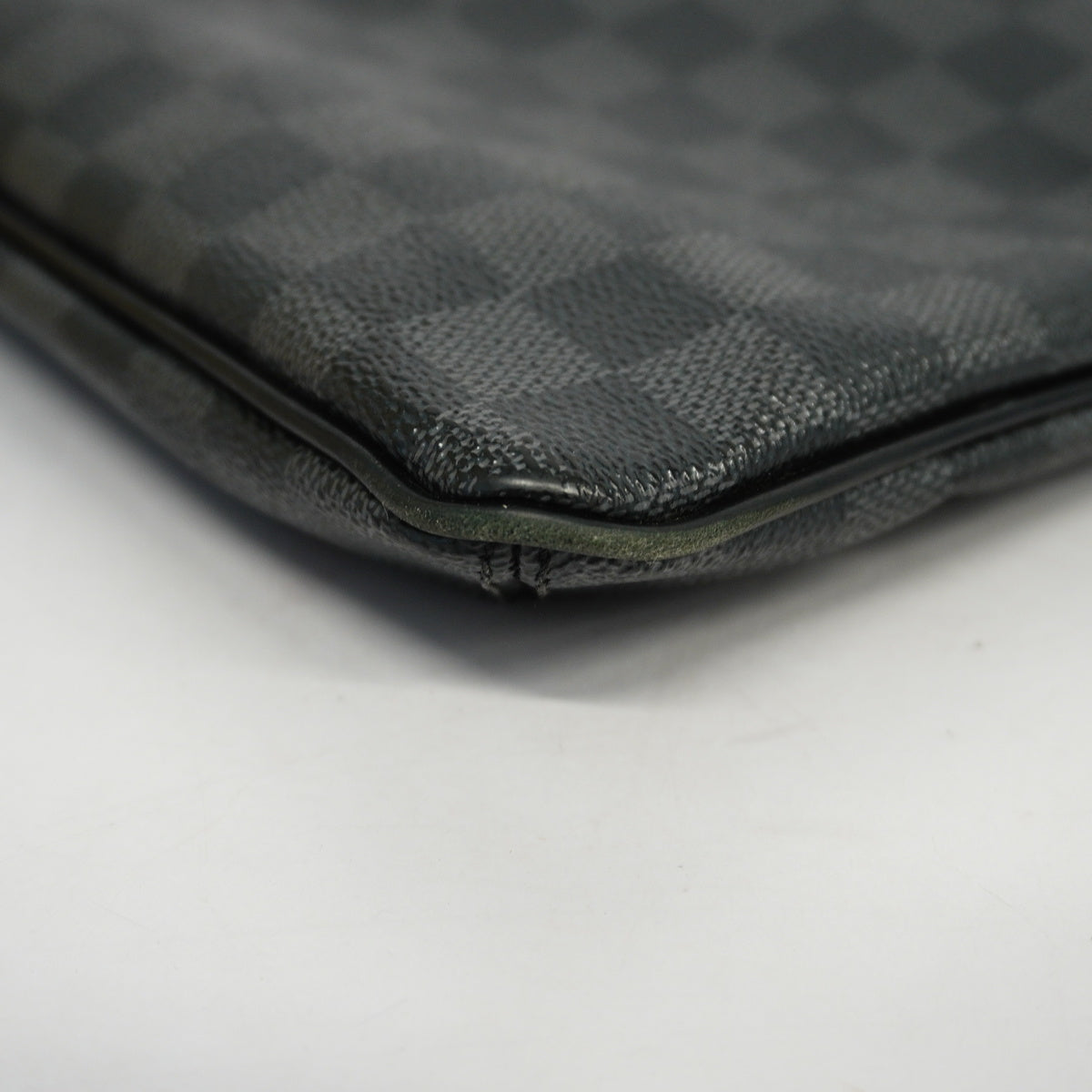 Louis Vuitton Shoulder Bag Damier Graphite Thomas