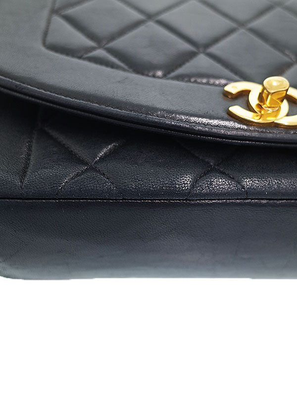 Chanel Matelasse Chain Shoulder Bag Black