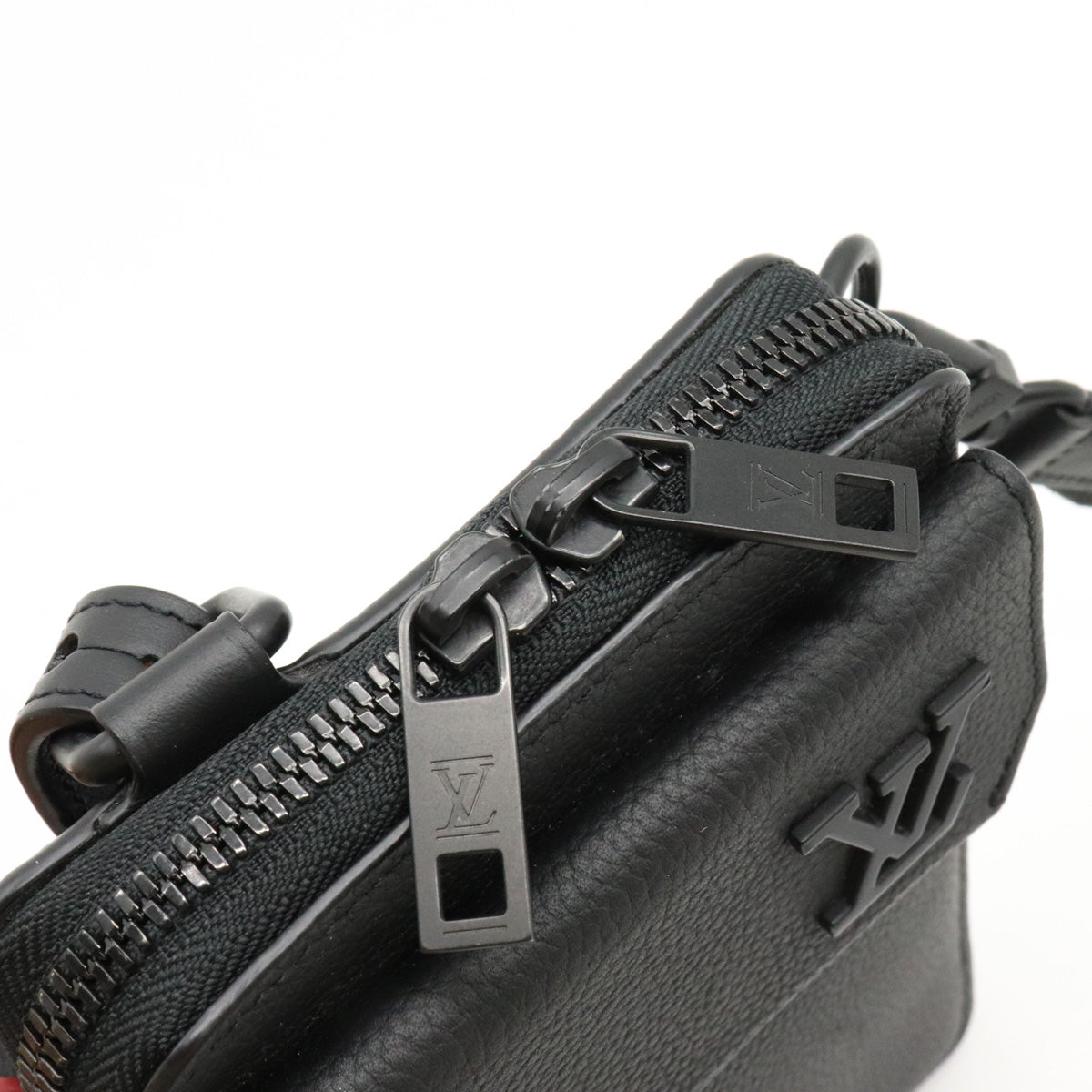 Louis Vuitton LV Aerogram Phone Pouch Shoulder Pouch